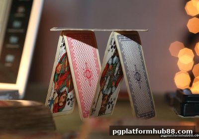 pg电子平台视角：牌九思维导图如何重塑足球直播观赛逻辑？——跨界解析新范式